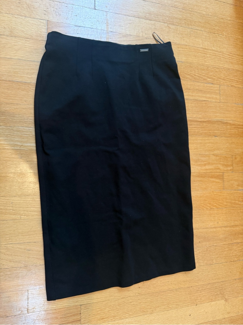 Eli Tahari Classic Black Pencil Skirt - Timeless Workwear